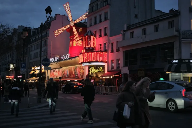 Mon pere avait raison de Sacha Guitry : critique au Theatre Edouard VII