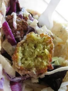 Pita falafel et boissons a L