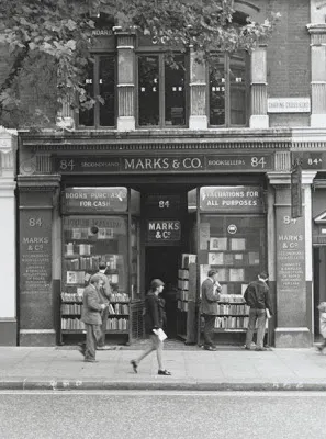 84, Charing Cross Road d'Helene Hanff : le livre culte qui fait aimer les livres